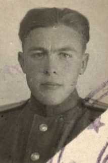 Артизанов Лев Павлович