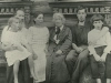 Семья Фаворских. 1937 год
Слева направо: Мария, Владимир Андреевич, Мария Владимировна, Ольга Владимировна (мать Владимира Андреевича), Никита и Иван. Архив семьи художника